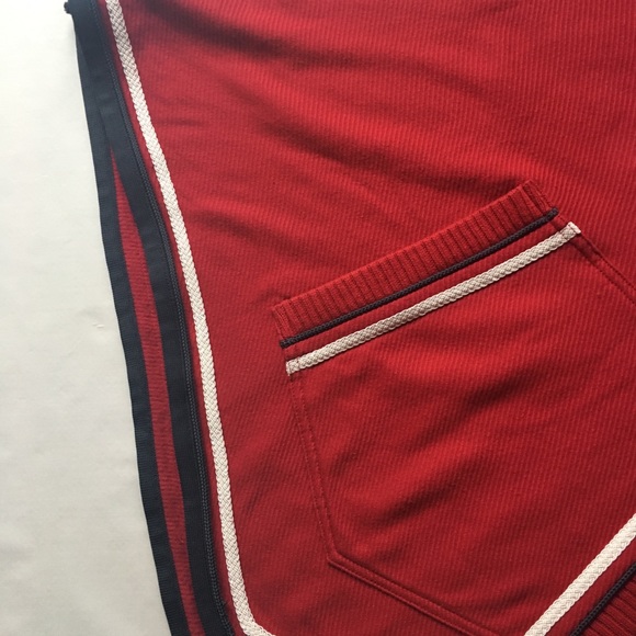 SOUNDGIRL HOODED PONCHO - Picture 3 of 5